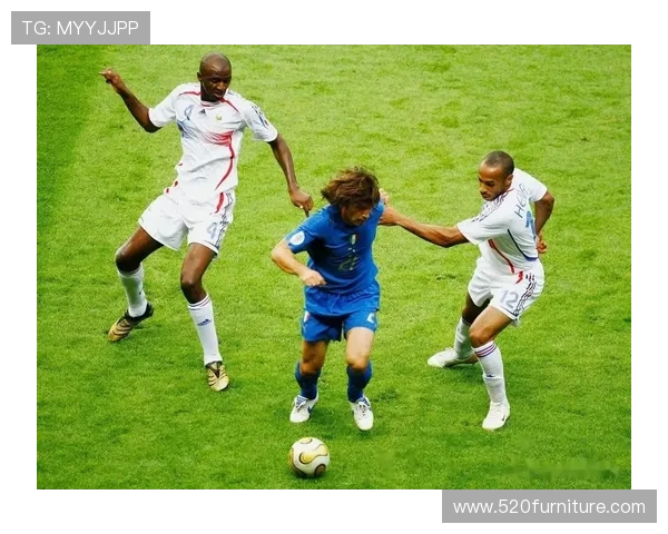 跟随足球明星的脚步探索他们的传奇人生与辉煌成就 跟随足球明星的脚步探索他们的传奇人生与辉煌成就