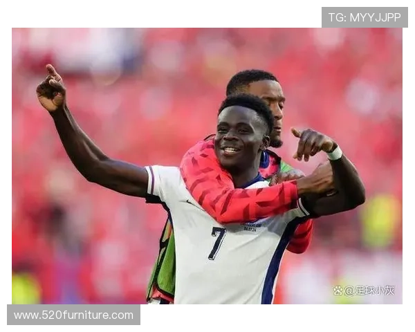 哪个足球明星儿子继承了父亲的天赋成为新一代足球希望之星