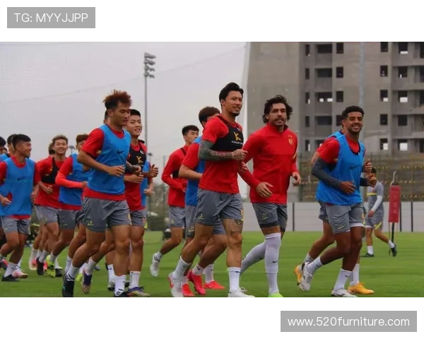 广州足球队的意识话题探讨：聚焦球队文化与发展路径分析